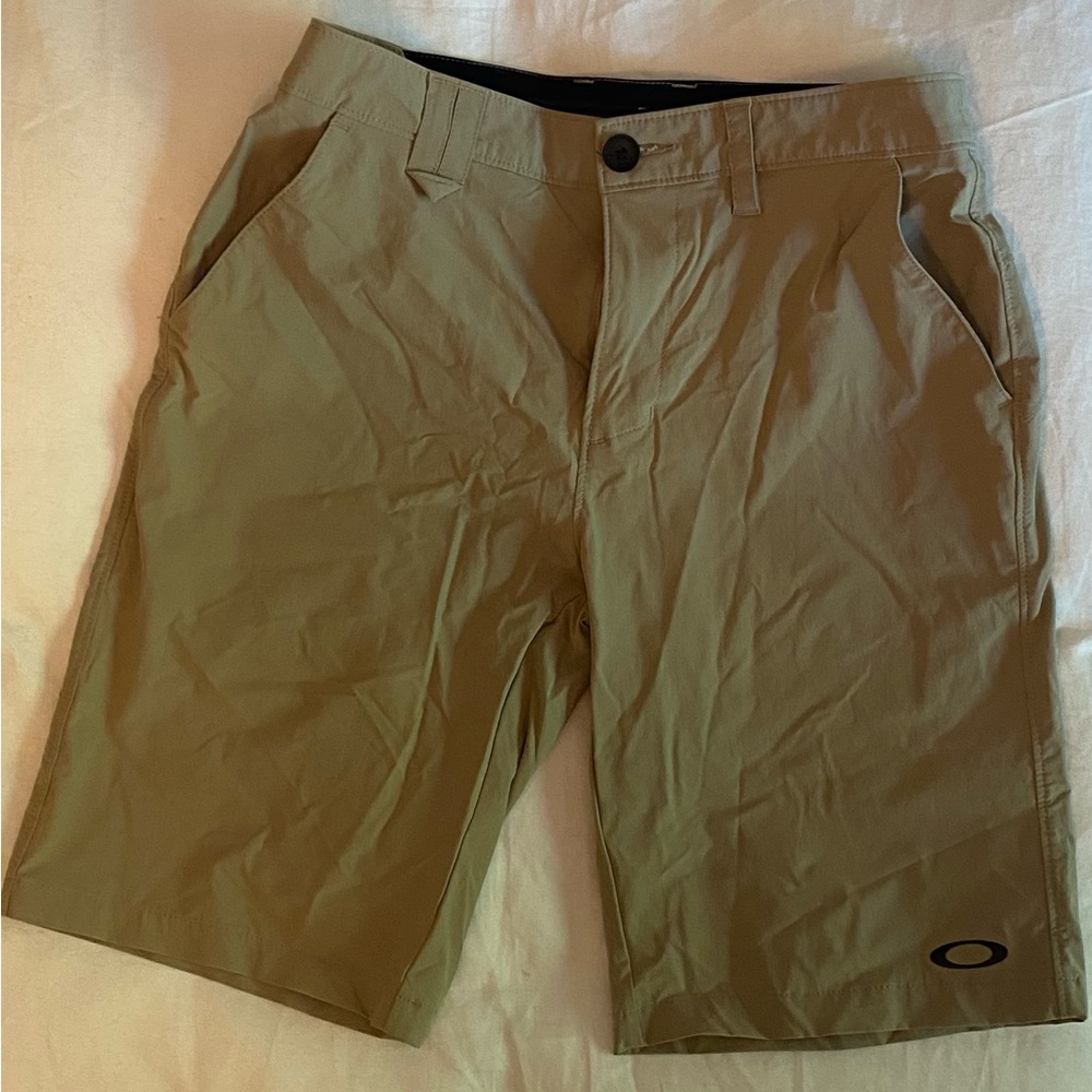 Oakley Take Pro golf shorts